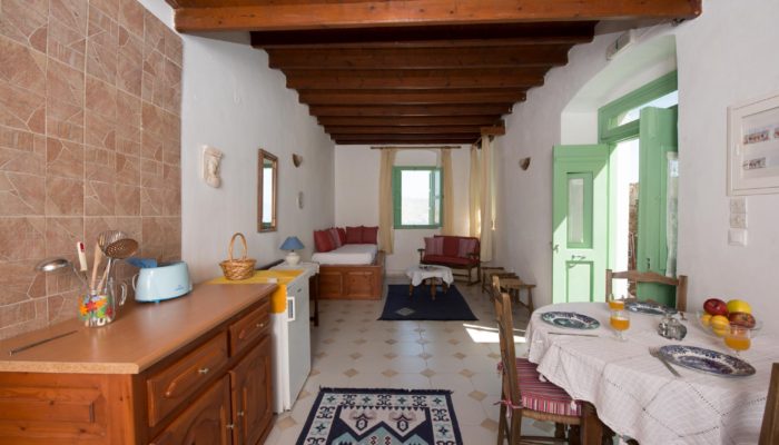 Kyklameno Apartment - Symi Holidays